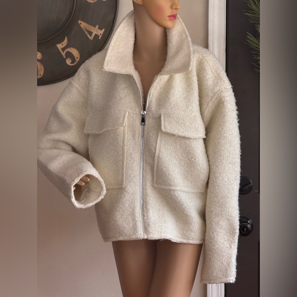 New w Tags Womens size XL Love For Humanity Cream Jacket